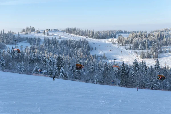 Ski slope in winter resort in Bialka Tatrzanska. — Stock Photo, Image