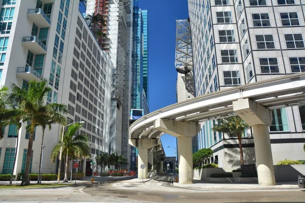 Miami Usa March 2017 Metromover Train Railway Downtown Miami — Stock Photo, Image