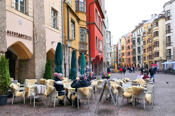 Innsbruck Austria March 2019 Outdoor Cafe Old Town Innsbruck Tyrol — Stock Photo, Image