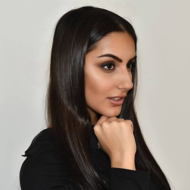 çok güzel bir kız