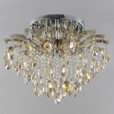 Kristal avizeler için iç mekanların aydınlatma