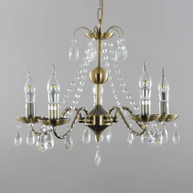 Kristal avizeler için iç mekanların aydınlatma