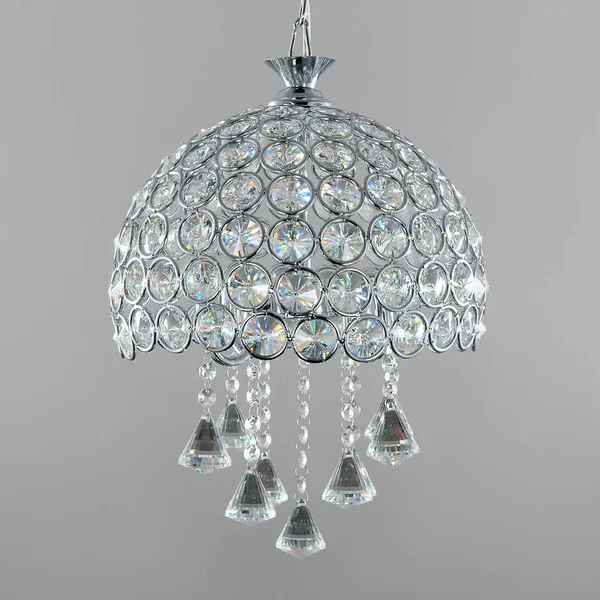 Kristal avizeler için iç mekanların aydınlatma