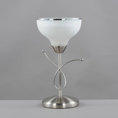 Kristal avizeler için iç mekanların aydınlatma