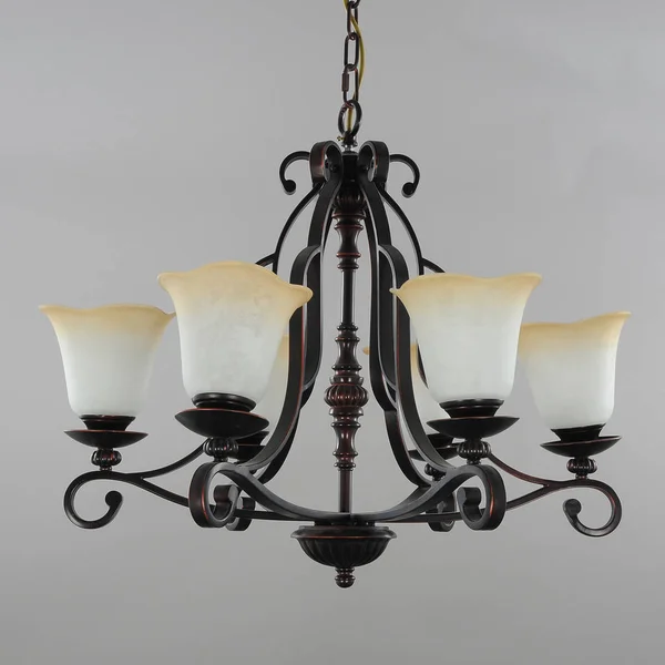 Kristal avizeler için iç mekanların aydınlatma