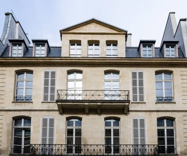 Genel Paris'te inşa tarihi