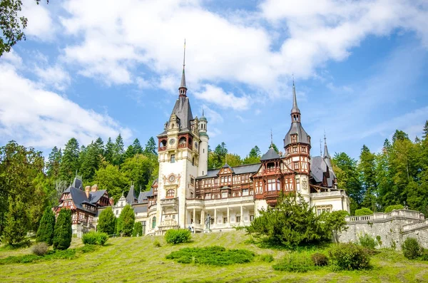 Peles Castle Romania Build Royal House 19Th Century Beautiful Eclectic — Stock Photo, Image