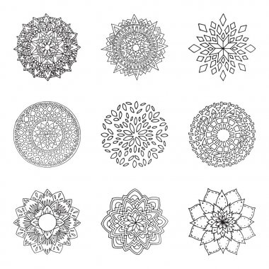 Mandala çiçek kümesi 