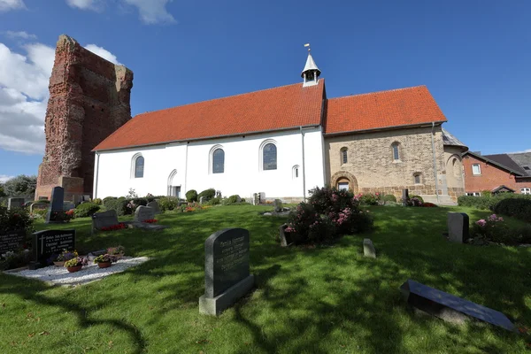 La vecchia chiesa di Pellworm nello Schleswig Hollstein — Foto Stock