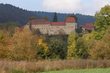 Thüringen 'deki Creuzburg kalesi.
