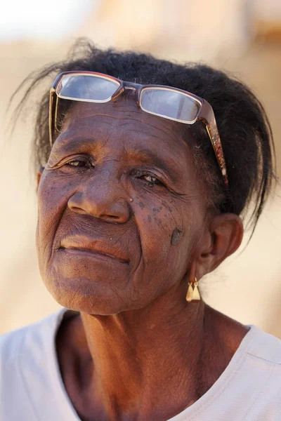 Женщина с грустными глазами из Бразилии — стоковое фото