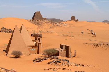 Meroe sudan Sahara piramitleri