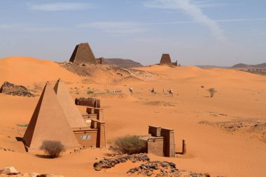 Meroe sudan Sahara piramitleri