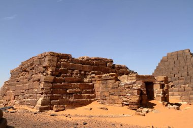 Meroe sudan Sahara piramitleri
