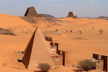 Meroe sudan Sahara piramitleri