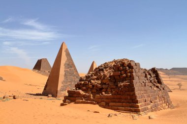Meroe sudan Sahara piramitleri
