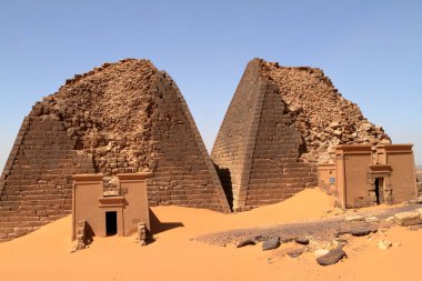Meroe sudan Sahara piramitleri