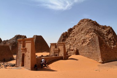 Meroe sudan Sahara piramitleri