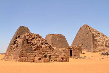 Meroe sudan Sahara piramitleri