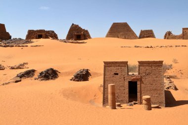 Meroe sudan Sahara piramitleri