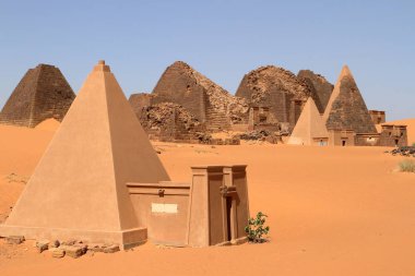 Meroe sudan Sahara piramitleri