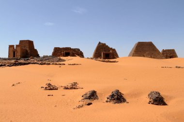 Meroe sudan Sahara piramitleri