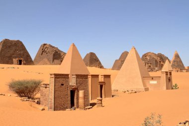 Meroe sudan Sahara piramitleri