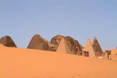 Meroe sudan Sahara piramitleri