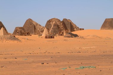 Meroe sudan Sahara piramitleri