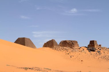 Meroe sudan Sahara piramitleri