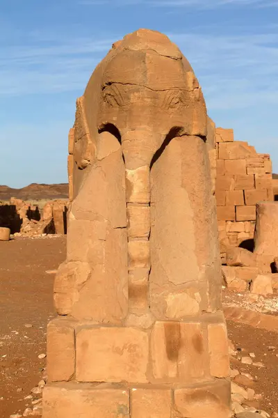 El Templo de Naga en el Sahara de Sudán —  Fotos de Stock