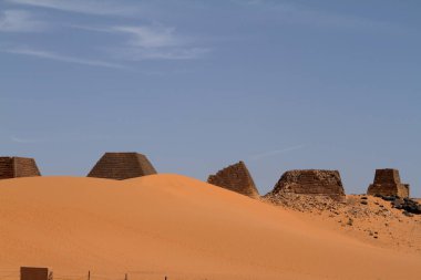 Meroe sudan Sahara piramitleri