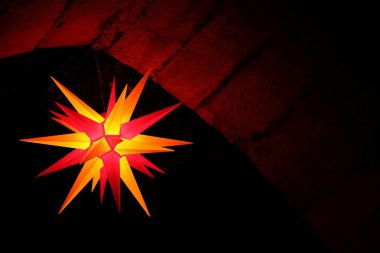 Gece Noel yıldızı