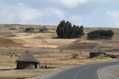Çiftlikleri ve Etiyopya'da köyleri