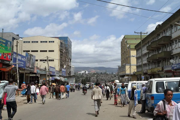 Addis Ababa Mercato piyasasının — Stok fotoğraf