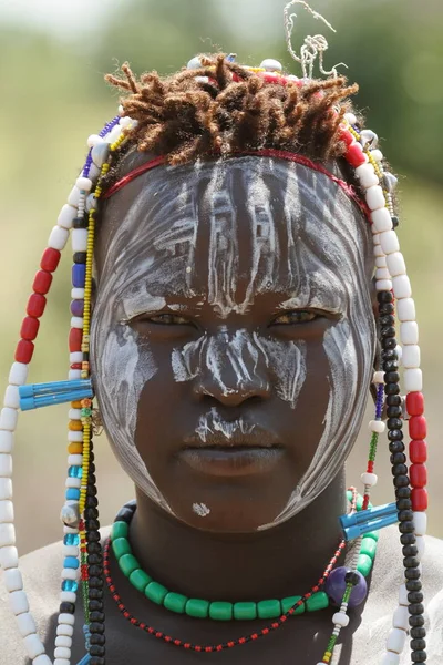 Жінки - мурсі в омо - долині етіопії. — стокове фото