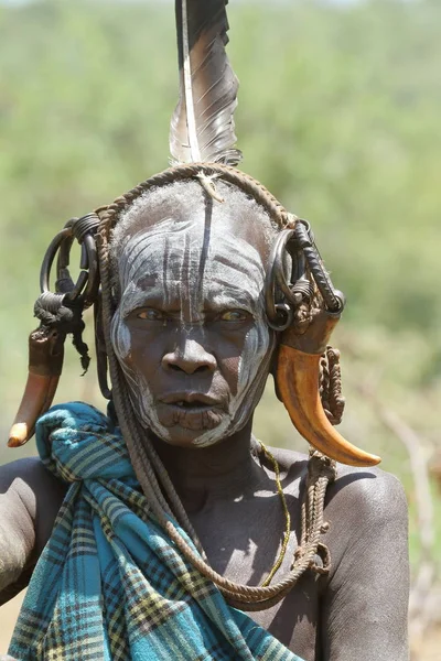 Mursi donne nella valle omo di etiopia — Foto Stock