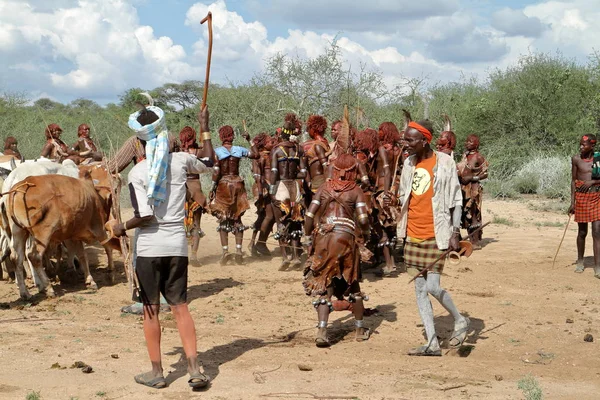 La tribù di Hamar nella Valle dell'Omo in Etiopia — Foto Stock