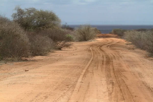 Landstraßen und Wege im Norden Kenias — Stockfoto