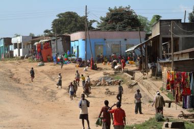 İnsanlar Moyale Etiyopya'da Afrika Market