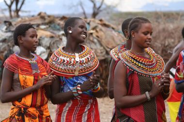 Geleneksel Kenya Samburu kadınlarda