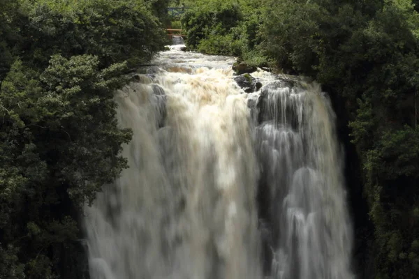Водопады Томсена в Кении — стоковое фото