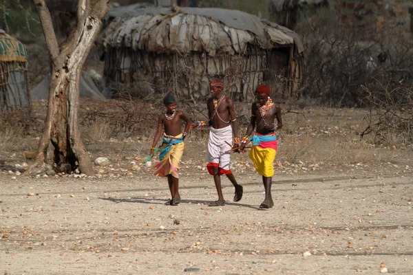 Homens da tribo de Samburu no Quênia — Fotografia de Stock