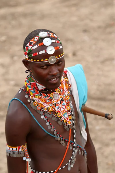 Čelenka válečník Samburu v Keni — Stock fotografie