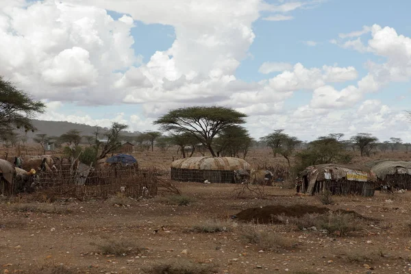 Stugor och byarna i Samburu i Afrika — Stockfoto