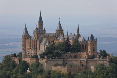 Hohenzollern Kalesi yakınındaki Hechingen Almanya