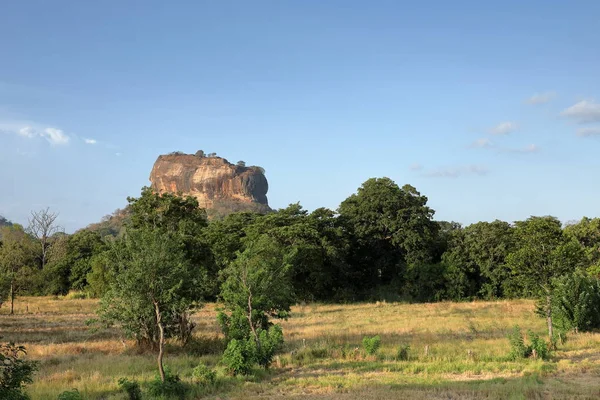 The Lion Rock of Sigiriya in Sri Lanka — Stock Photo, Image