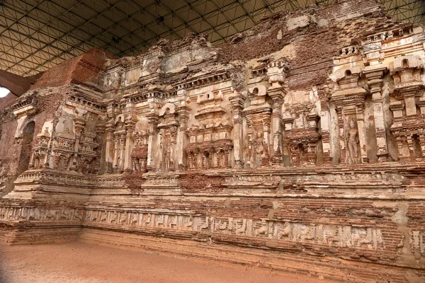 The palace ruins of Polonnaruwa in Sri Lanka — Stock Photo, Image