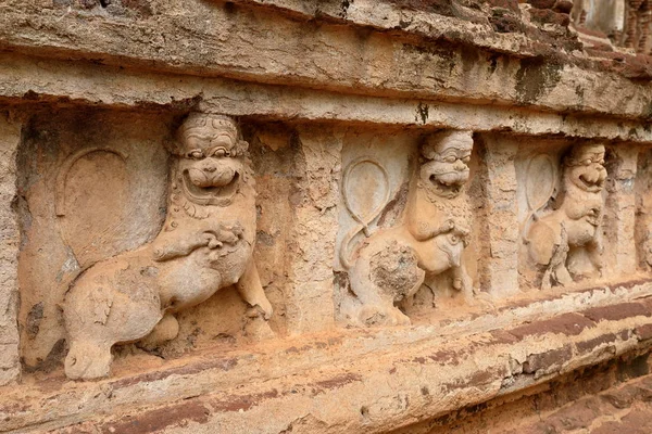 Ruiny paláce Polonnaruwa na Srí Lance — Stock fotografie