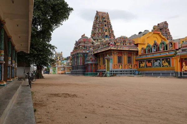 Индуистский храм Тринкомали в Шри-Ланке — стоковое фото